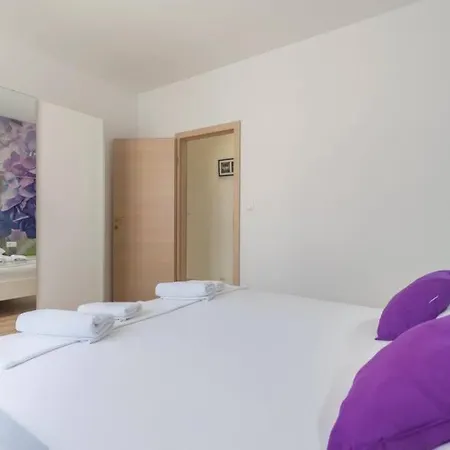 Luxury 140 M2 With Huge Sunny Terace Klis