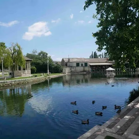 Luxury 140 M2 With Huge Sunny Terace Апартаменты Klis